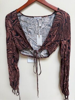 Good American Rust and Black Marble Tie-Front Long Sleeve Crop Top